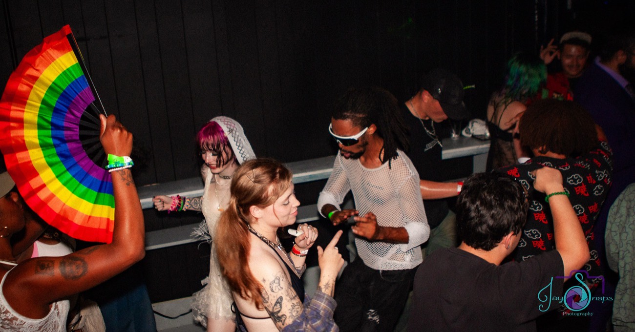 Chronically Online crowd photo by Jay Snaps