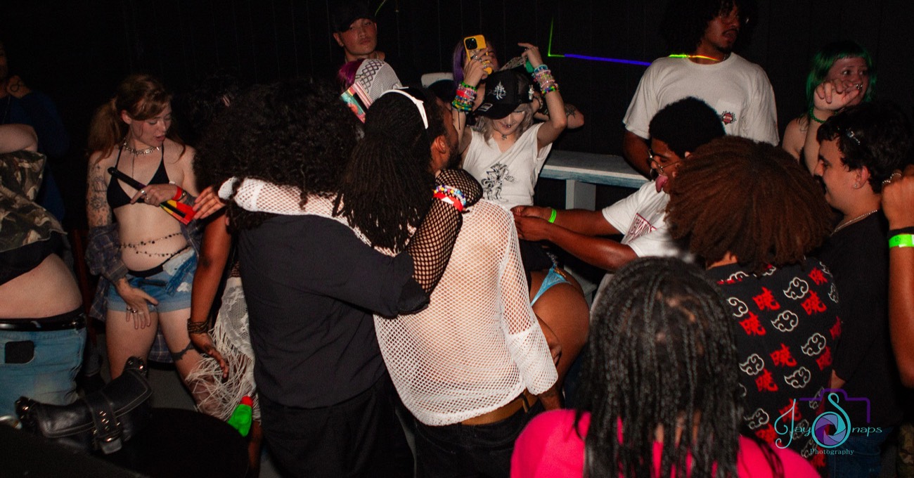 Chronically Online crowd photo by Jay Snaps
